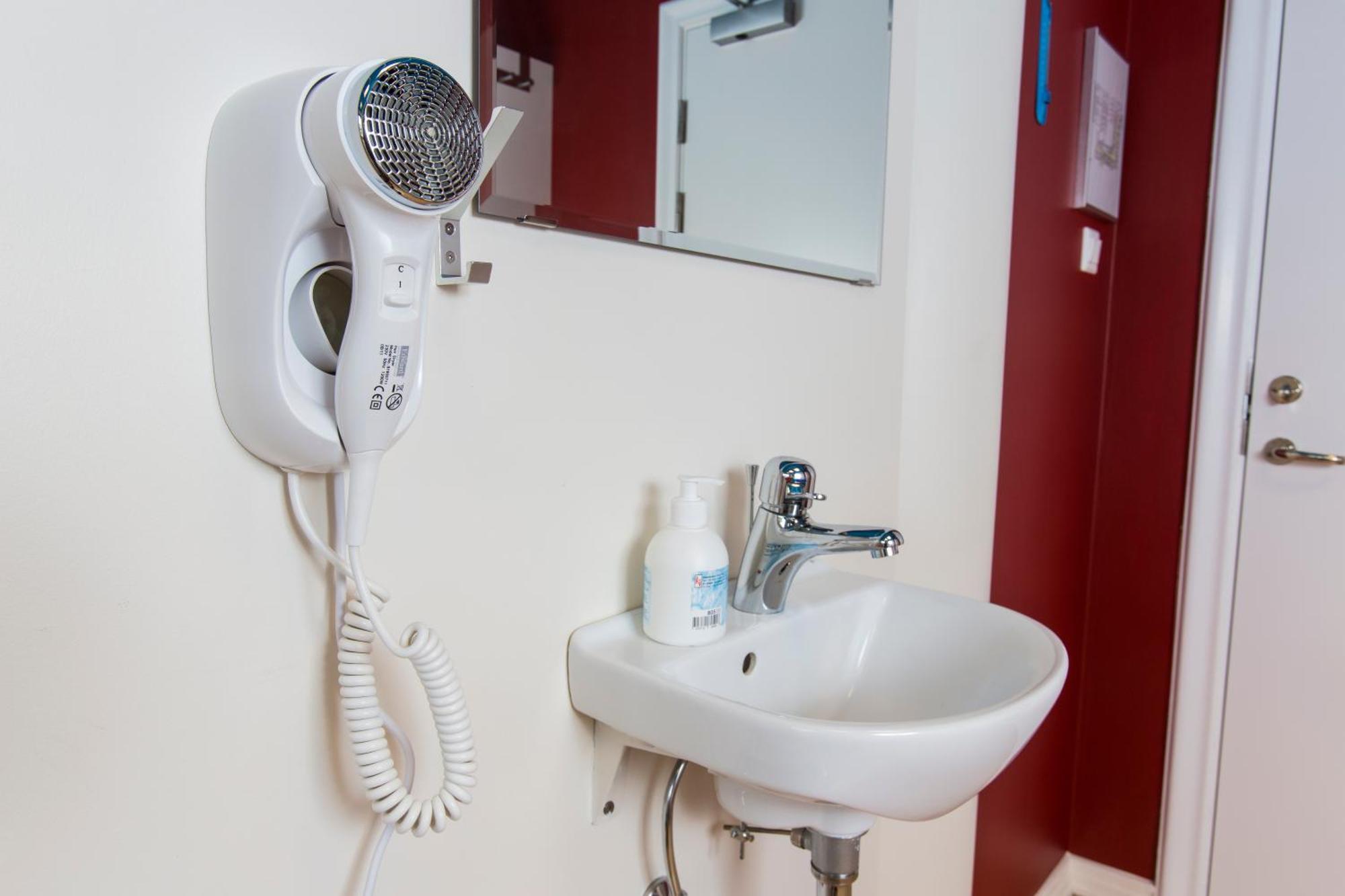 Hostel B47 Рейкявик Екстериор снимка